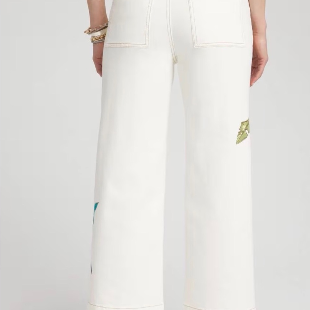 Chico's White Cropped Jeans with Leaf Design - Picture 3 of 10